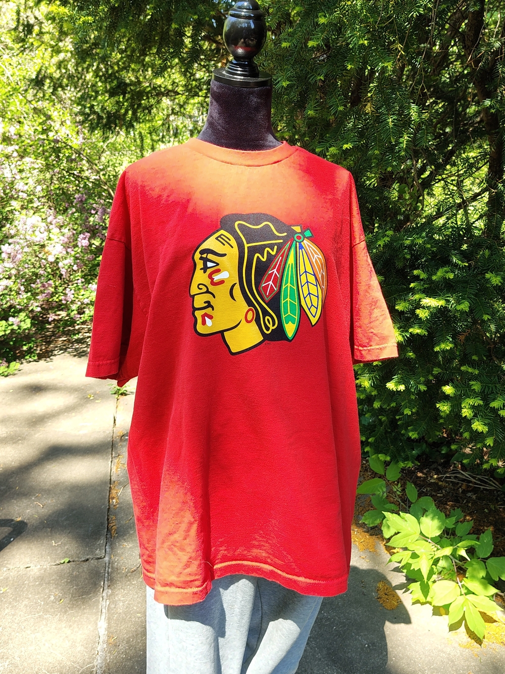 Red Blackhawks Graphic Hockey Logo Tee XXL